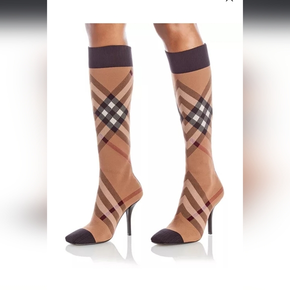 Burberry Vintage Dolman Check sock boots - Picture 2 of 13